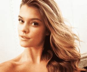 naked swimsuit|Nina Agdal Naked on Vacation Is the Best Present We Received。